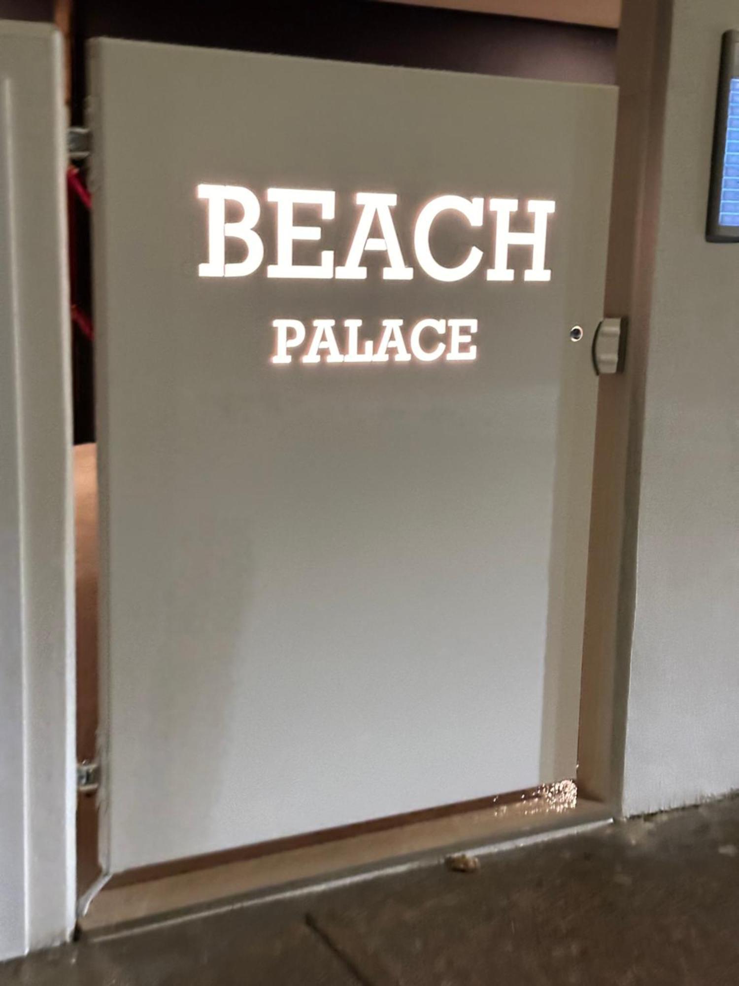 Beach Palace With Small Swimming Pool, Private Beach, Parking Lido di Jesolo Esterno foto