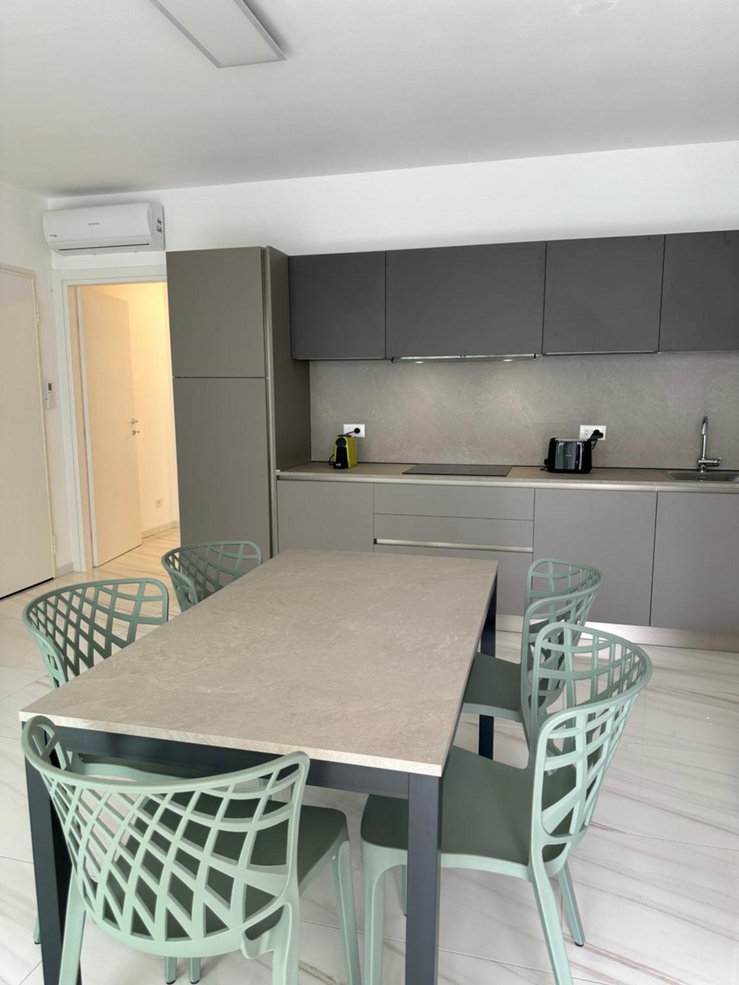 Beach Palace With Small Swimming Pool, Private Beach, Parking Lido di Jesolo Esterno foto