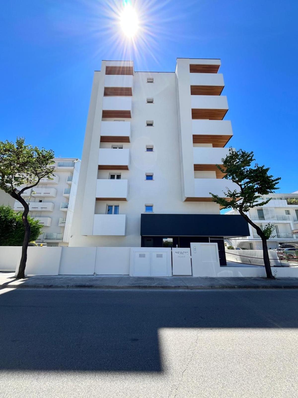 Beach Palace With Small Swimming Pool, Private Beach, Parking Lido di Jesolo Esterno foto