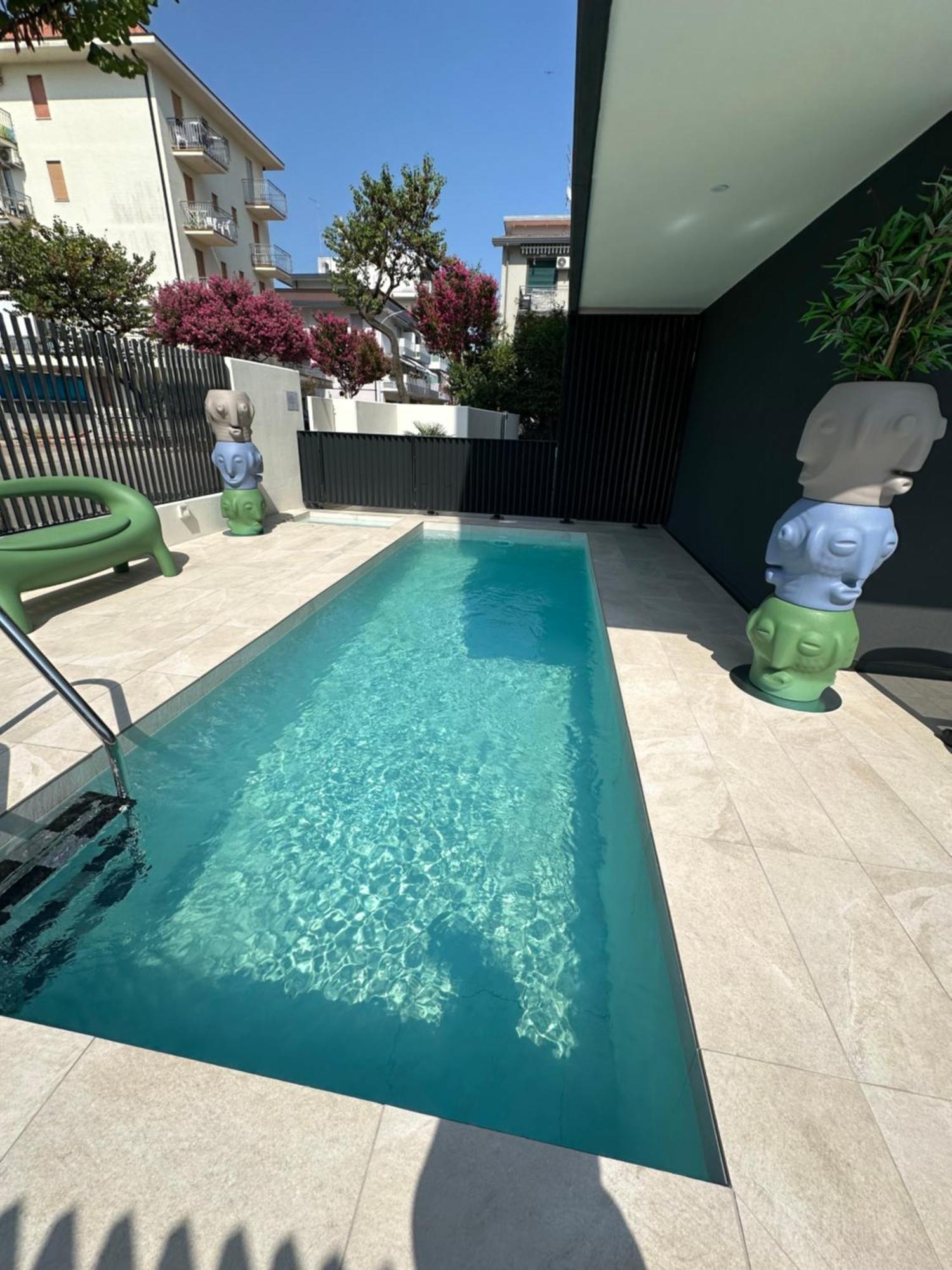 Beach Palace With Small Swimming Pool, Private Beach, Parking Lido di Jesolo Esterno foto